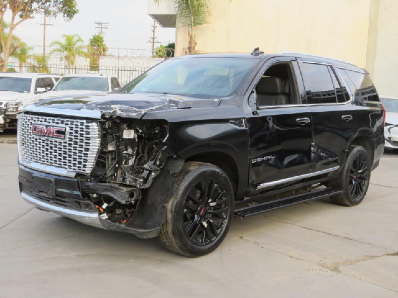 Image 2 of 2023 GMC YUKON DENALI 2023 with VIN 1GKS2DKT9PR327637
