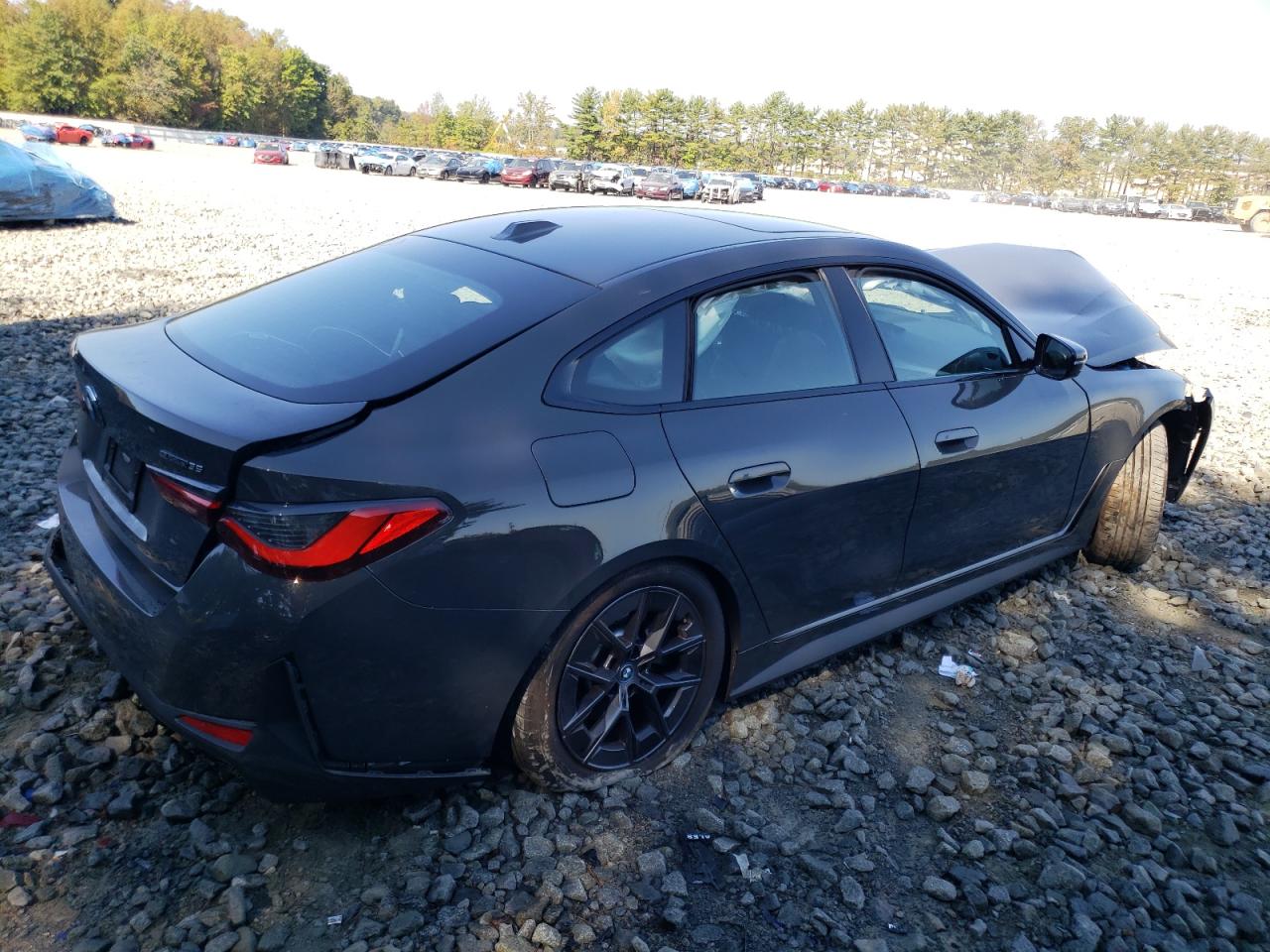 Obraz 3 z 2023 BMW I4 EDRIVE35  2023 z VIN WBY43AW0XPFP58682