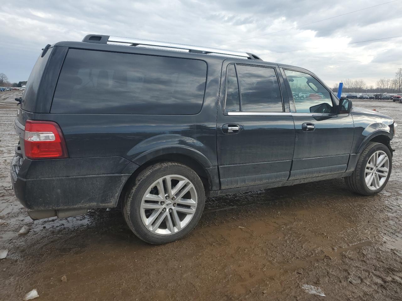 Image 3 of 2015 FORD EXPEDITION EL LIMITED 2015 with VIN 1FMJK2AT3FEF26312