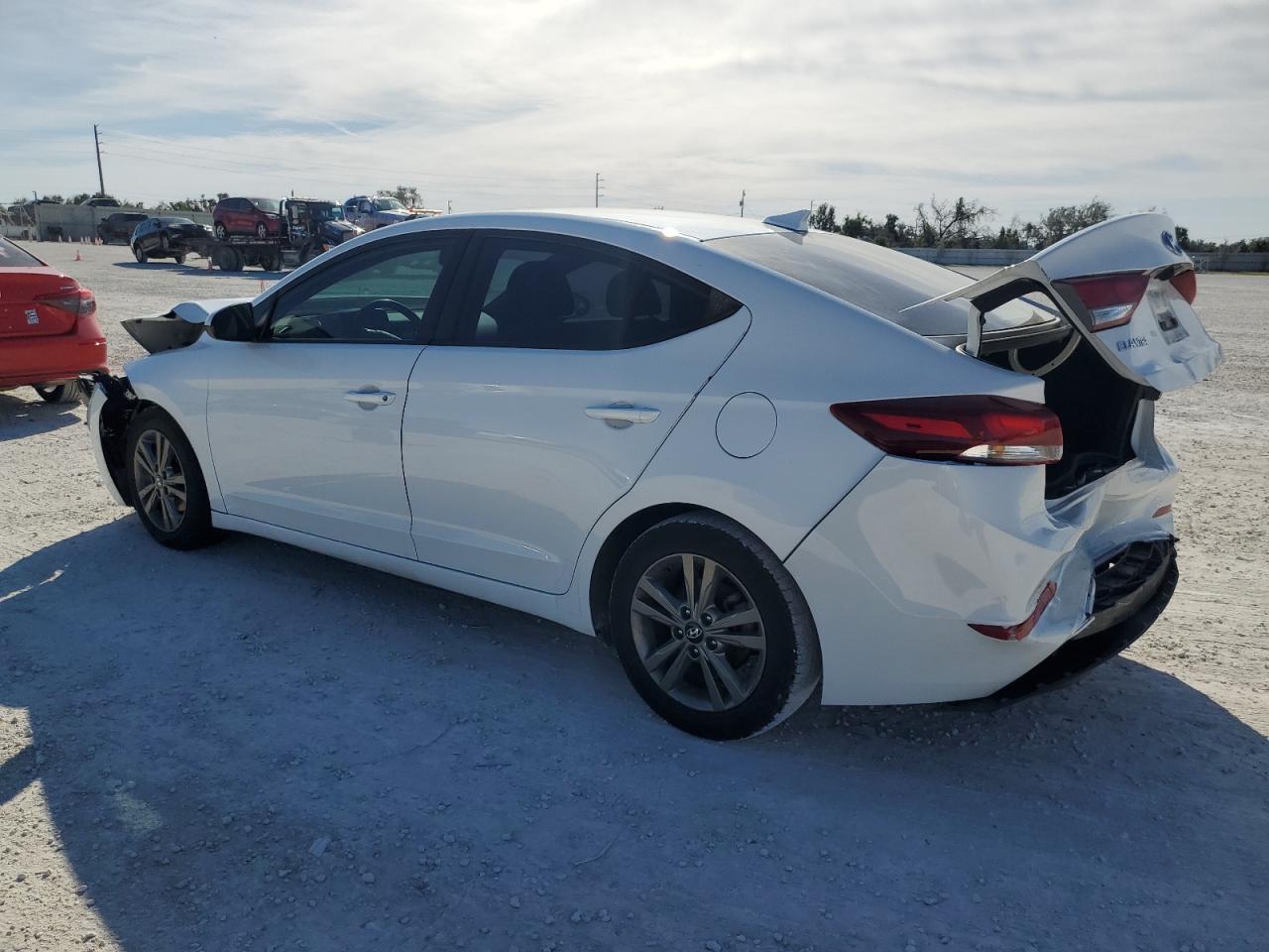 Obraz 2 z 2018 HYUNDAI ELANTRA SEL 2018 z VIN 5NPD84LF3JH343276