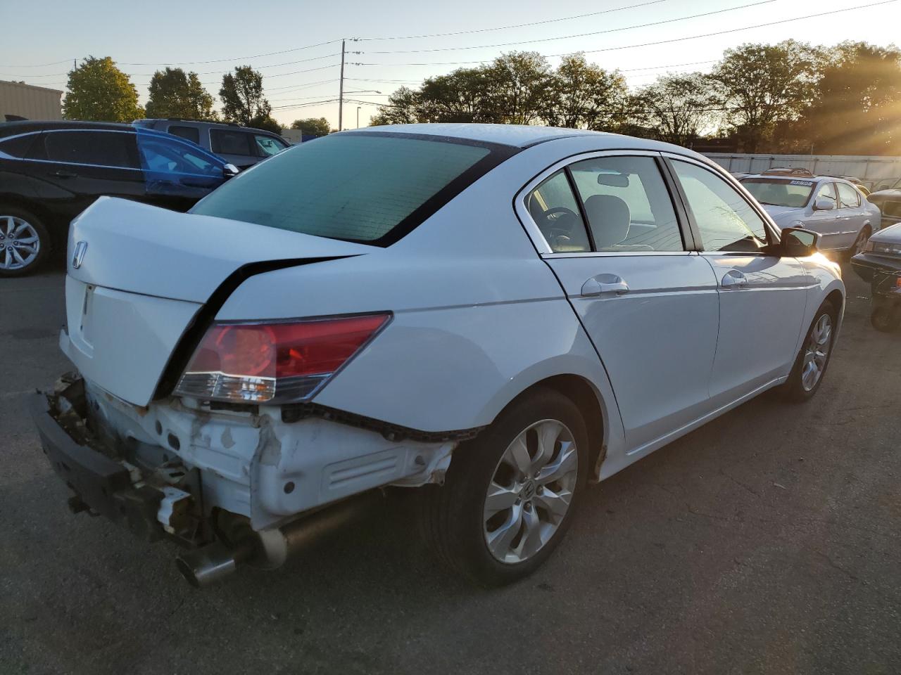 Obraz 3 z 2010 HONDA ACCORD EX 2010 z VIN 1HGCP2F75AA180050