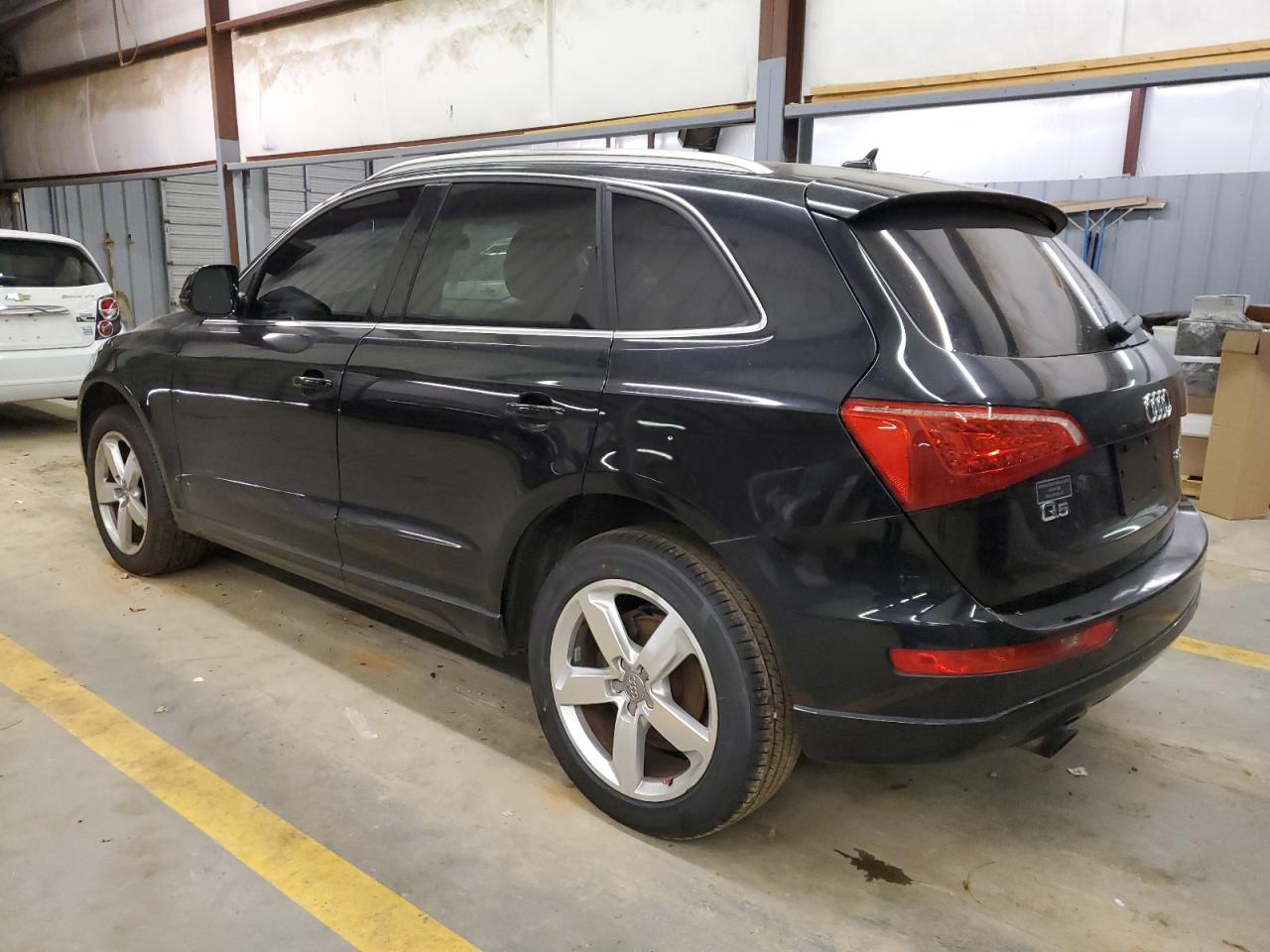 Obraz 2 z 2012 AUDI Q5 PREMIUM PLUS 2012 z VIN WA1LFAFP9CA027129