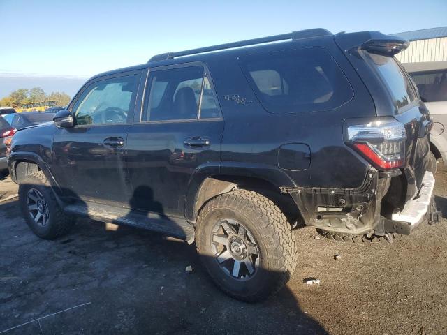 Изображение 2 2020 TOYOTA 4RUNNER SR5/SR5 PREMIUM 2020 с VIN JTEBU5JR9L5785077