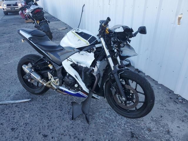 Изображение 1 2017 YAMAHA YZFR3 A 2017 с VIN MH3RH15Y4HK003019