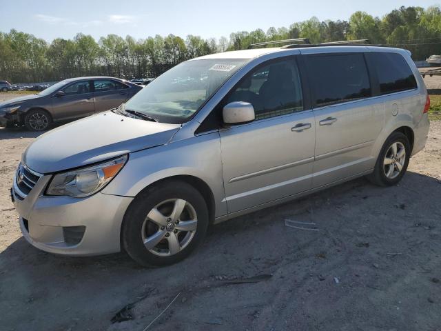 Image 1 of 2011 VOLKSWAGEN ROUTAN SE 2011 with VIN 2V4RW3DG1BR804787