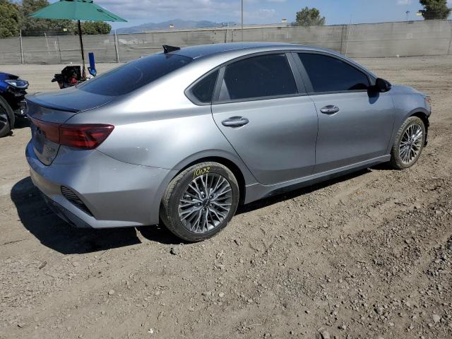 Obraz 3 z 2022 KIA FORTE GT LINE 2022 z VIN 3KPF54ADXNE485184