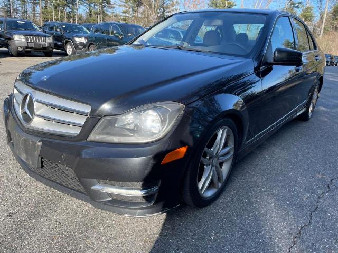 Obraz 2 z 2013 MERCEDES-BENZ C 300 4MATIC 2013 z VIN WDDGF8AB8DR264974