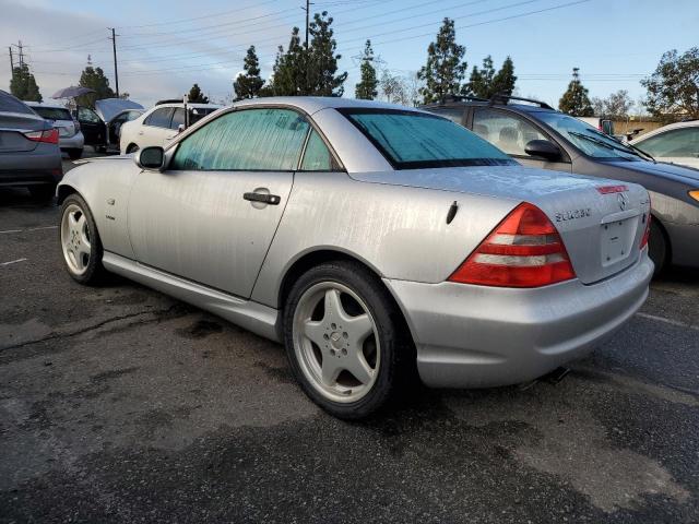 Obraz 2 z 2000 MERCEDES-BENZ SLK 230 KOMPRESSOR 2000 z VIN WDBKK47F6YF157043