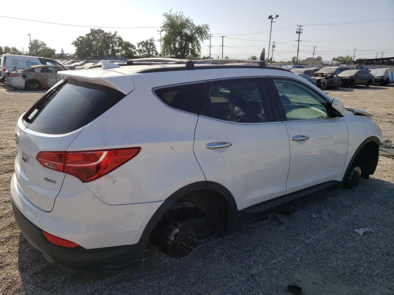 Image 3 of 2016 HYUNDAI SANTA FE SPORT  2016 with VIN 5XYZU3LB1GG367164