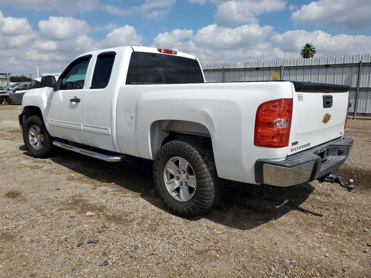 Изображение 2 2012 CHEVROLET SILVERADO C1500  LS 2012 с VIN 1GCRCREA7CZ205934