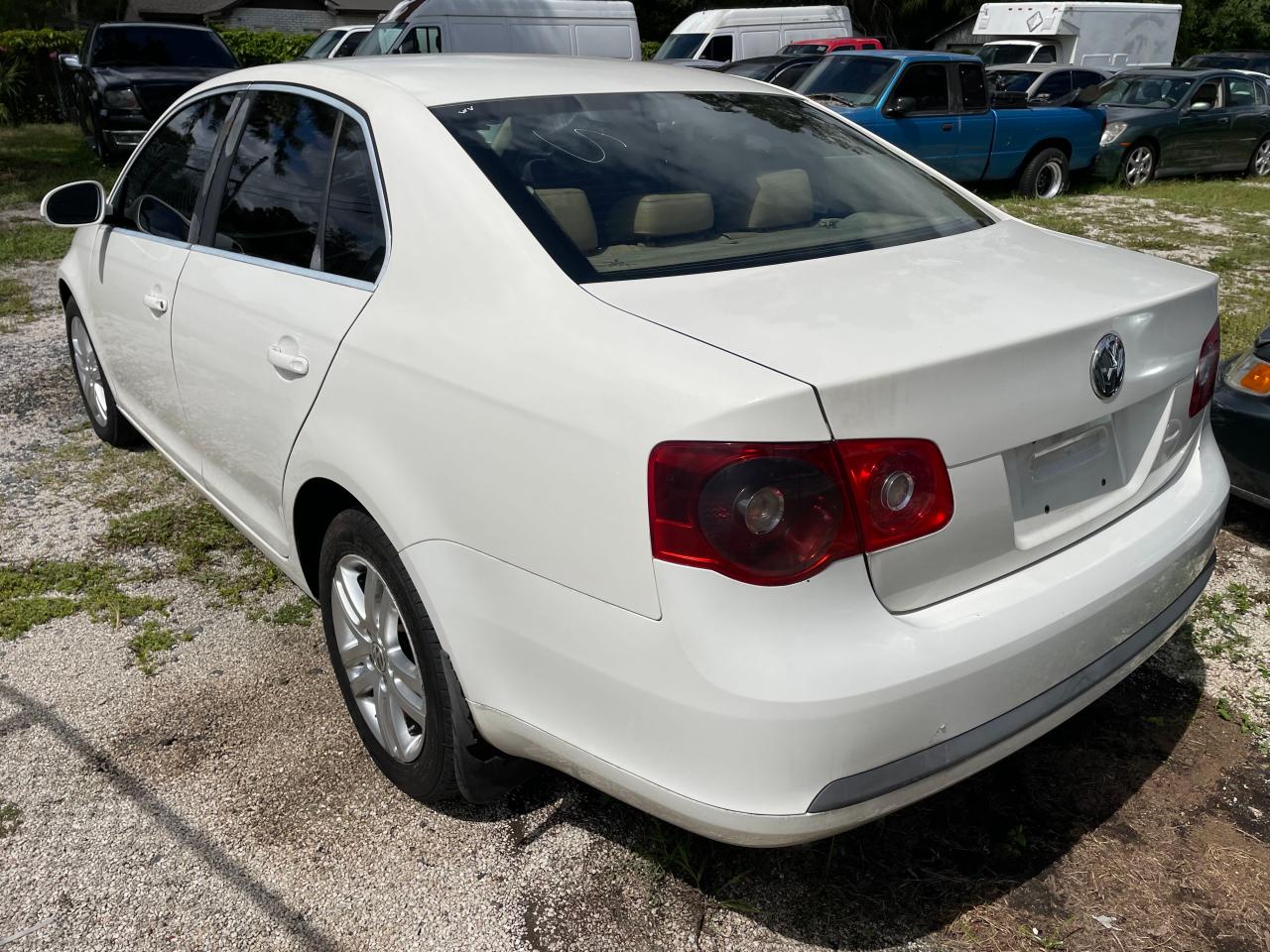 Image 3 of 2006 VOLKSWAGEN JETTA TDI 2006 with VIN 3VWRT71K46M030466
