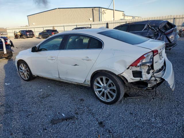 Image 2 of 2018 VOLVO S60 PREMIER 2018 with VIN LYV402HK4JB178579