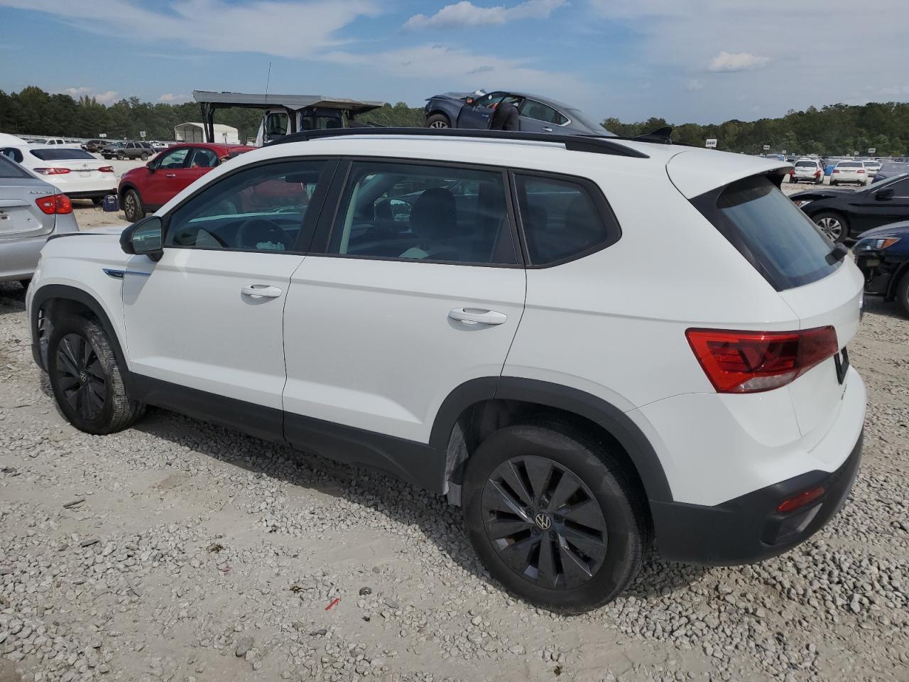 Obraz 2 z Volkswagen Taos S 2022 z VIN 3VVCX7B2XNM051320