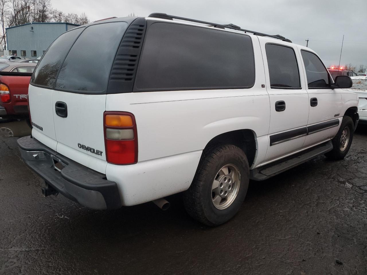 Изображение 3 2000 CHEVROLET SUBURBAN K1500 2000 с VIN 3GNFK16T9YG143149