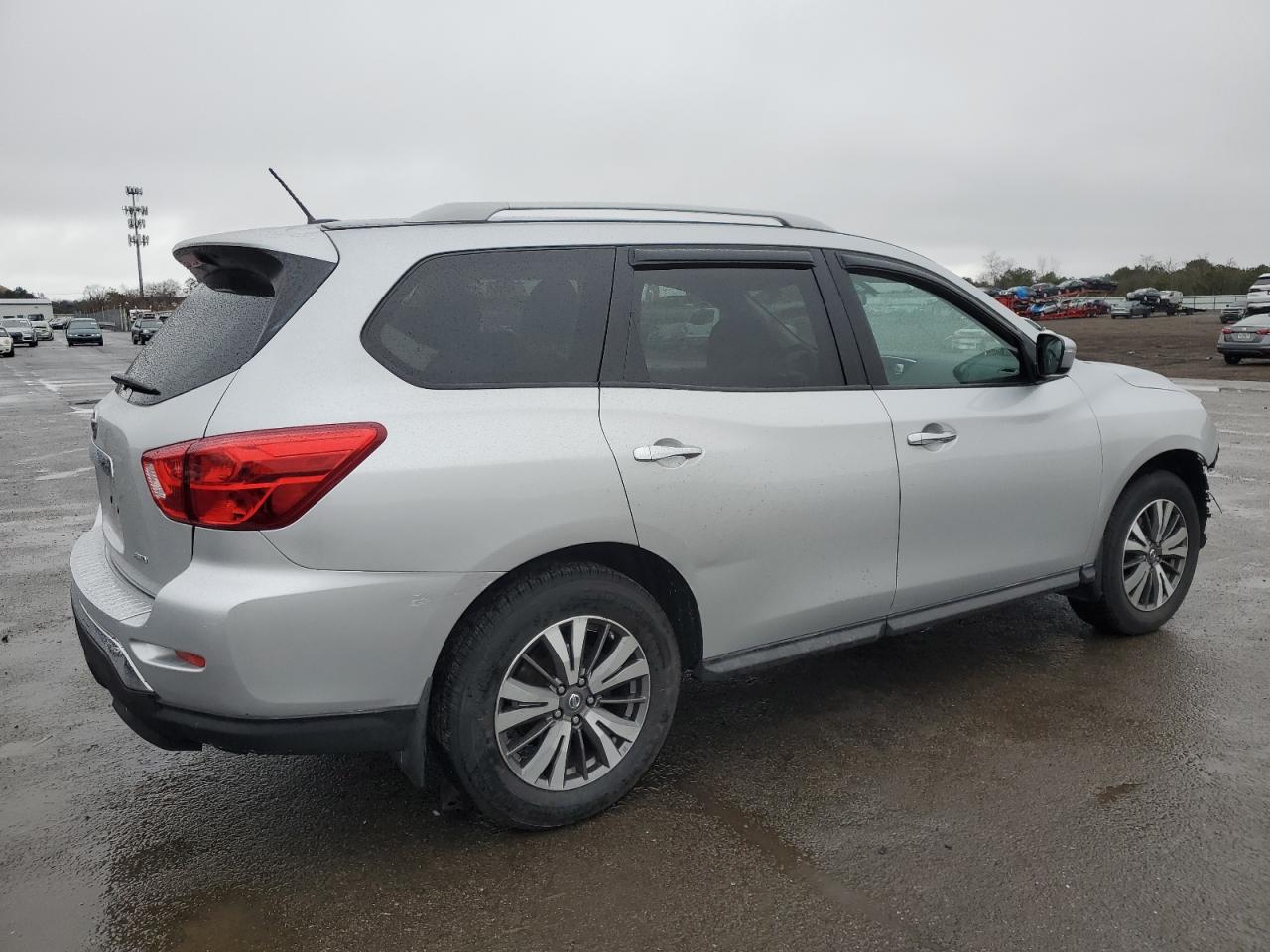 Изображение 3 2017 NISSAN PATHFINDER S 2017 с VIN 5N1DR2MMXHC666952