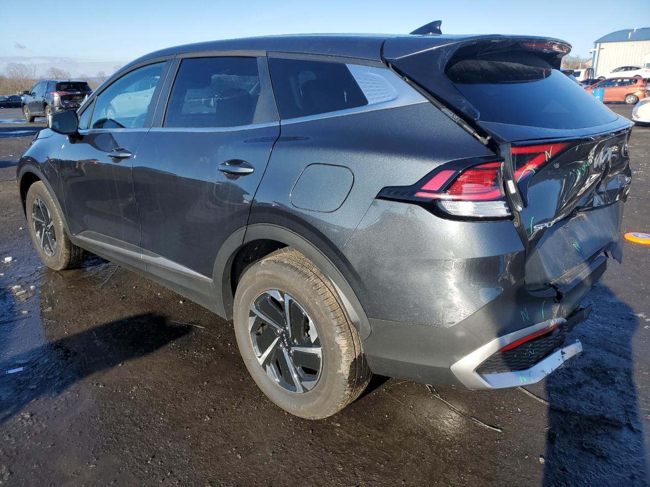 Obraz 2 z 2023 KIA SPORTAGE LX 2023 z VIN KNDPUCAG0P7045750