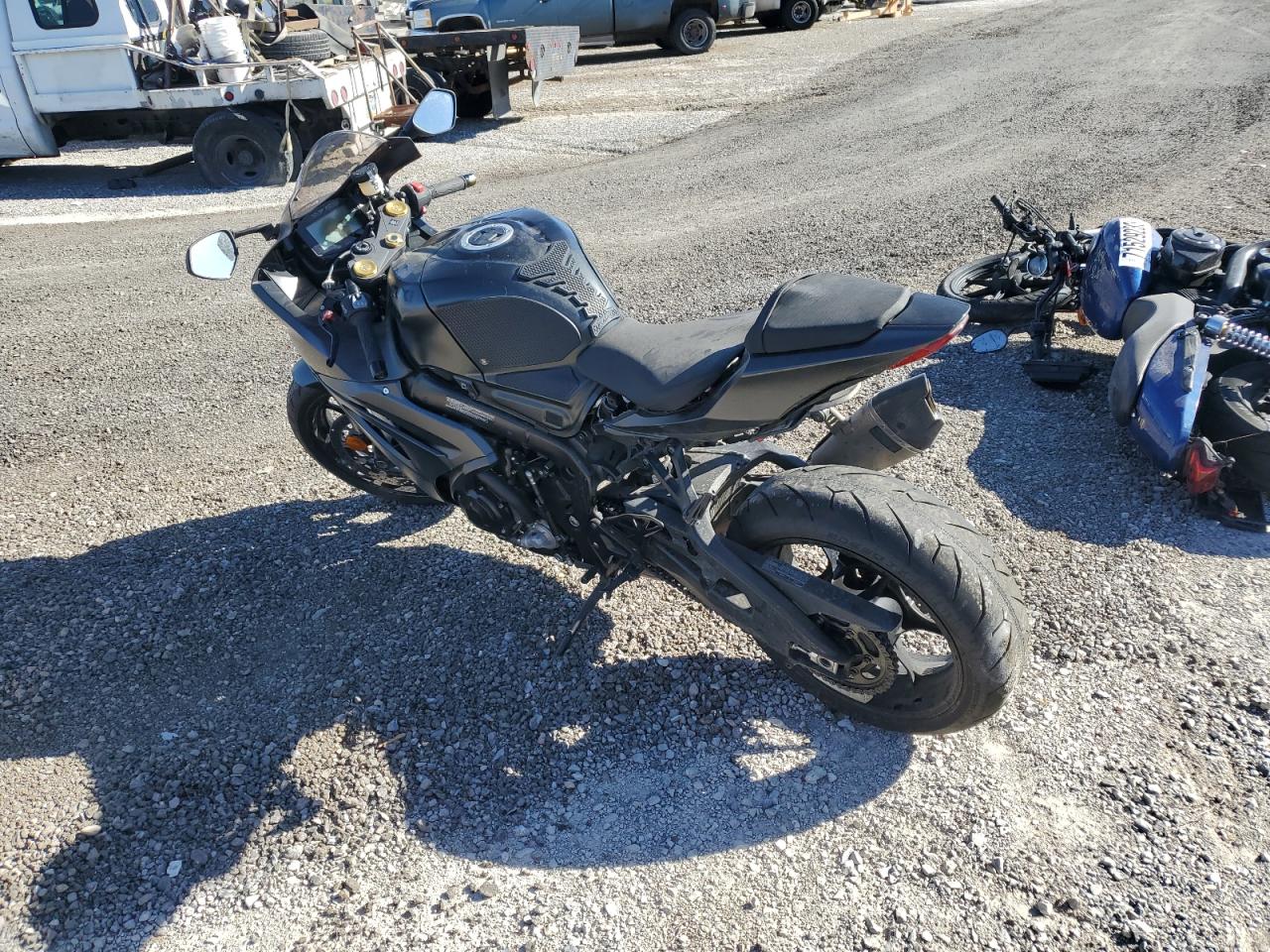 Obraz 3 z 2021 SUZUKI GSX-R1000  2021 z VIN JS1DM11B0M7100053