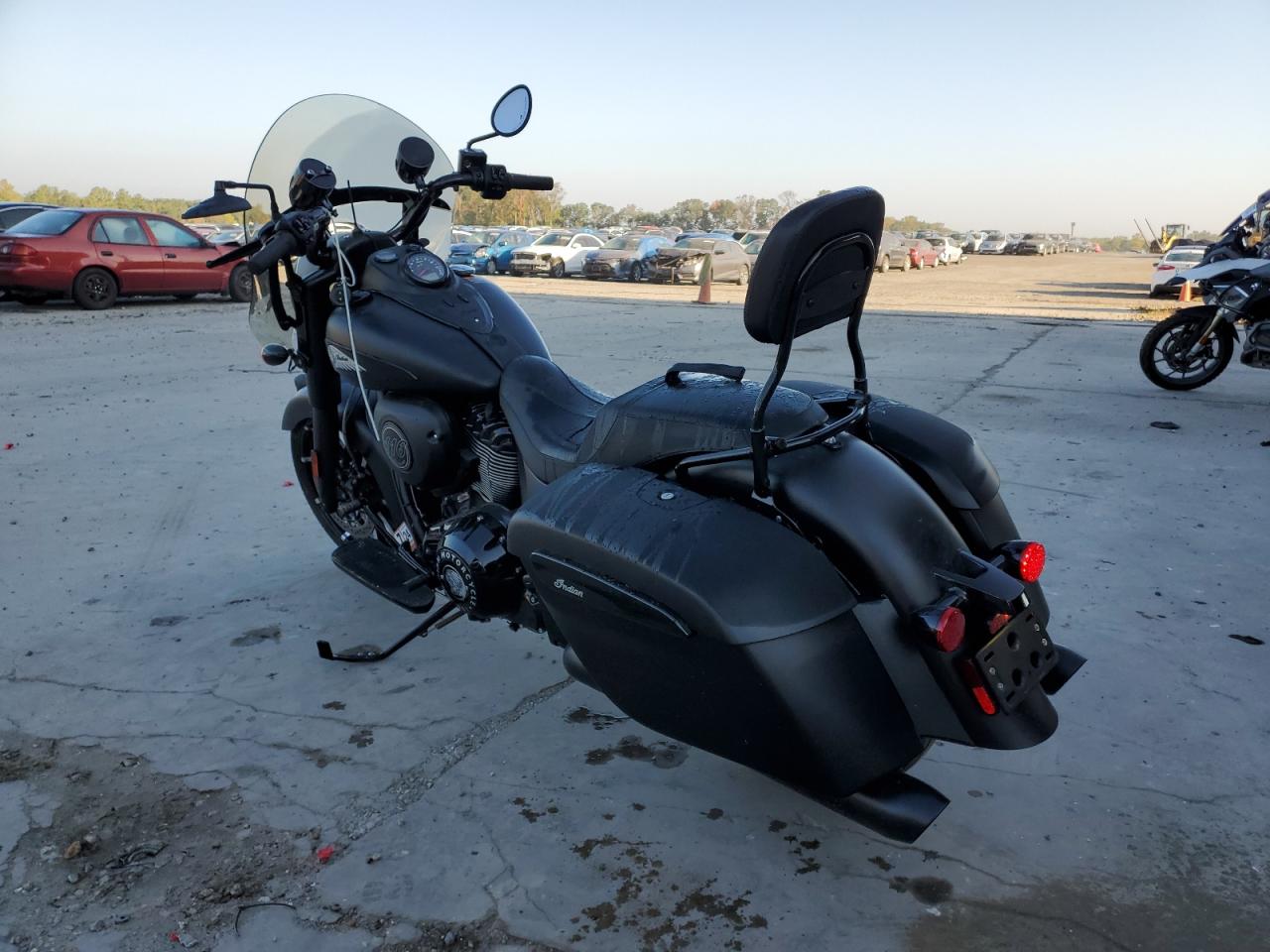 Obraz 3 z 2023 INDIAN MOTORCYCLE CO. SPRINGFIELD DARK HORSE 2023 z VIN 56KTJDBB8P3417661