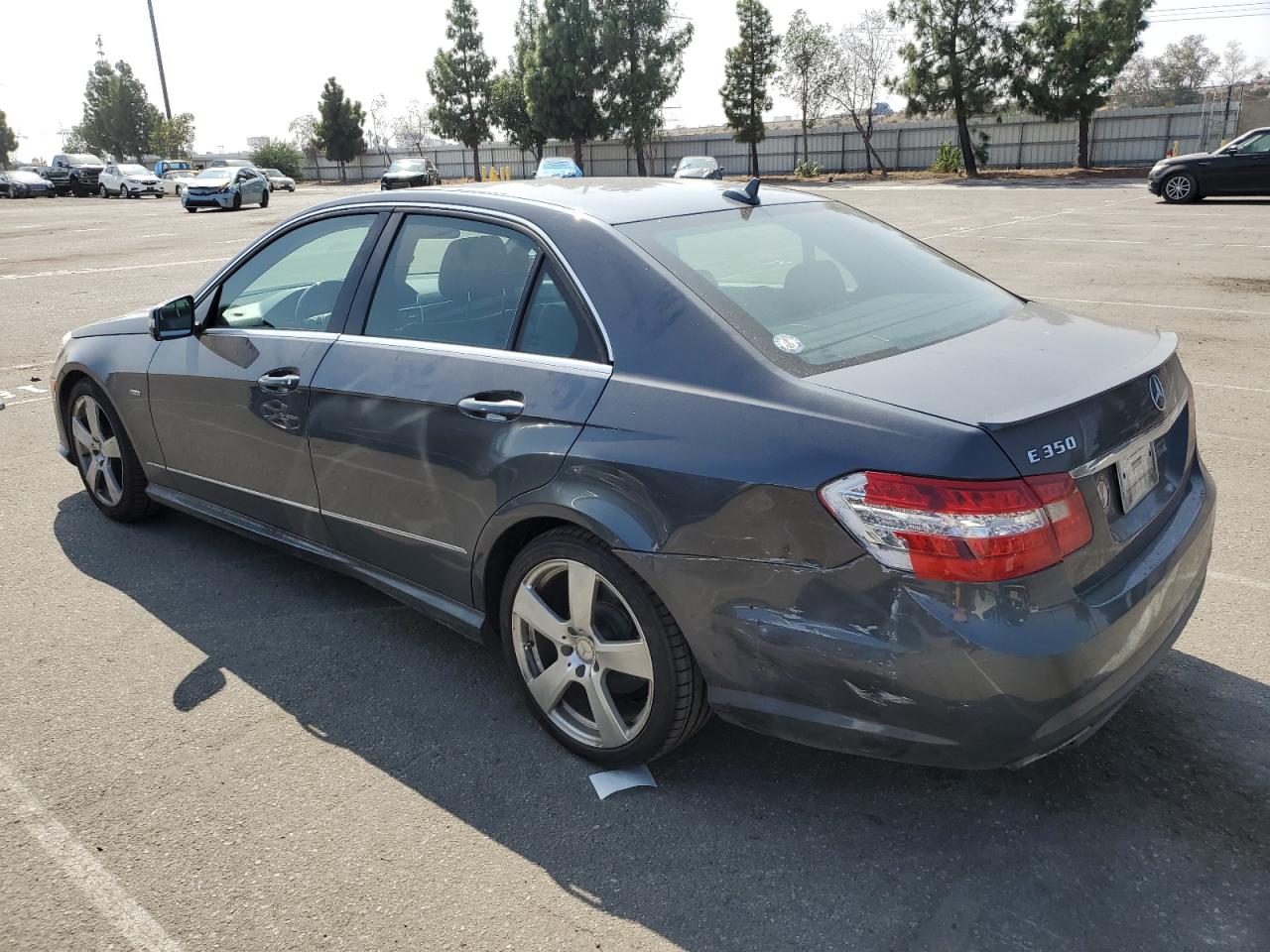 Obraz 2 z 2012 MERCEDES-BENZ E 350 2012 z VIN WDDHF5KB7CA640692