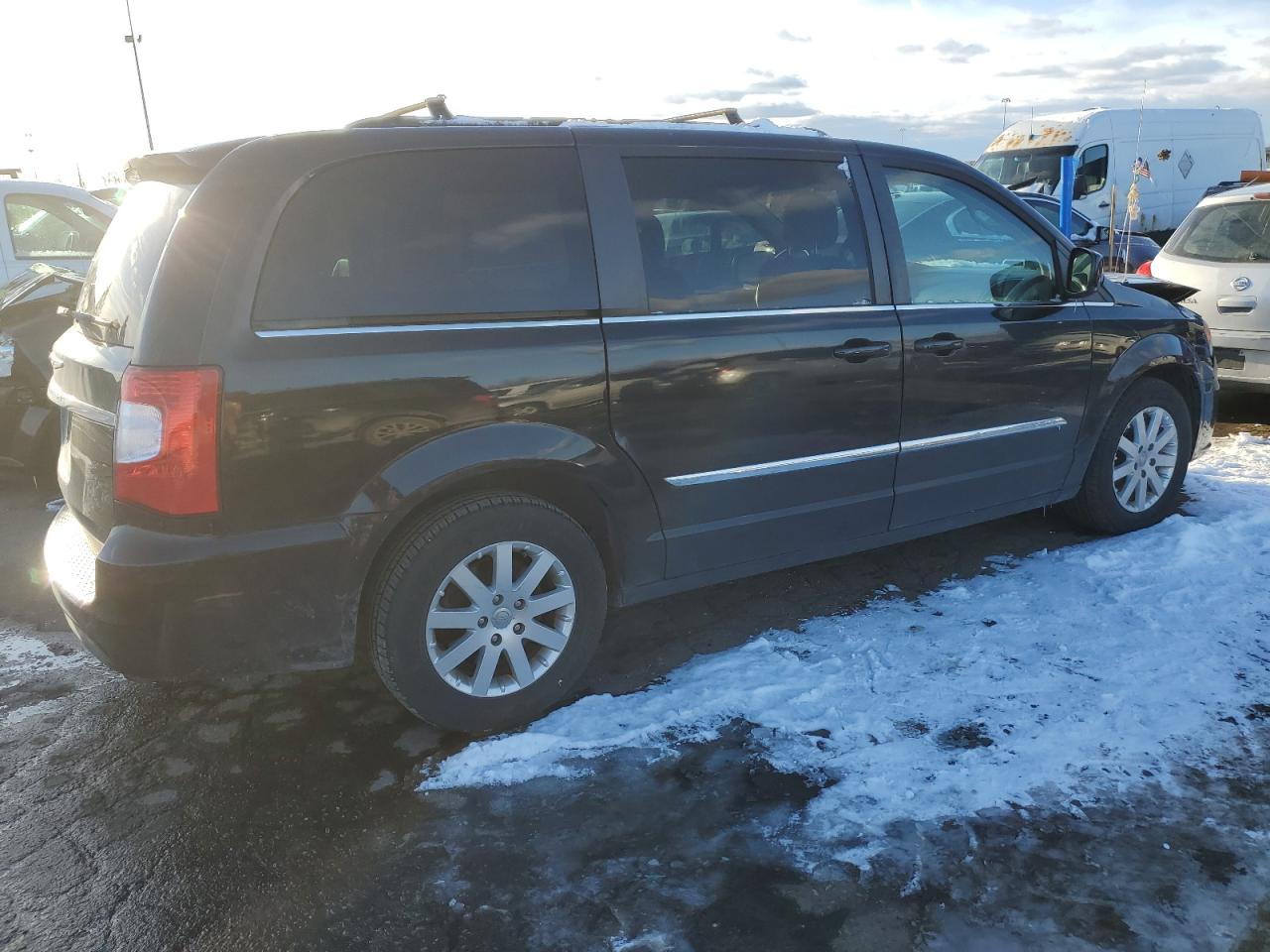 Image 3 of 2016 CHRYSLER TOWN & COUNTRY TOURING 2016 with VIN 2C4RC1BG8GR246468