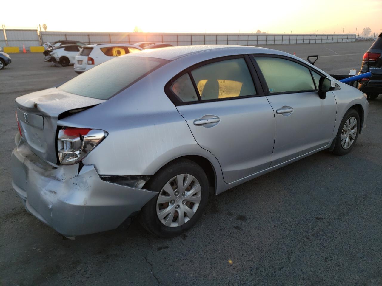 Obraz 3 z 2012 HONDA CIVIC LX 2012 z VIN 19XFB2F54CE310411