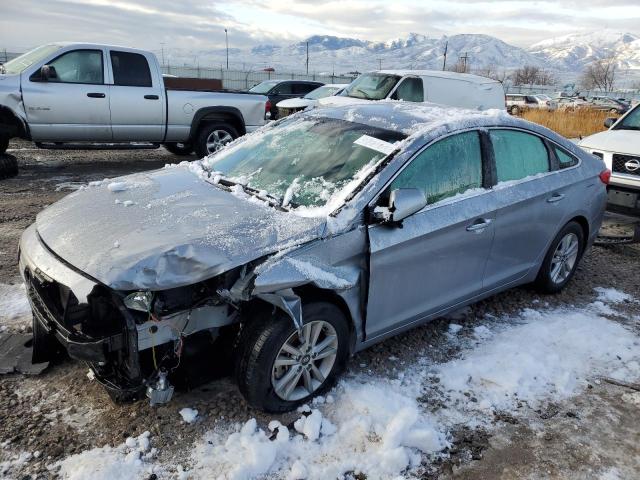 Image 1 of 2015 HYUNDAI SONATA SE 2015 with VIN 5NPE24AF1FH233570