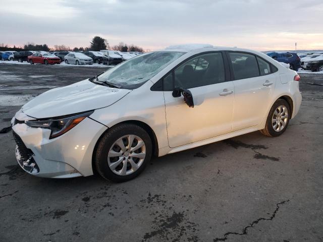 Image 1 of 2020 TOYOTA COROLLA LE 2020 with VIN JTDEPRAE4LJ003708