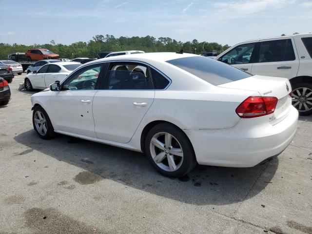 Obraz 2 z 2013 VOLKSWAGEN PASSAT SE 2013 z VIN 1VWBH7A31DC034551