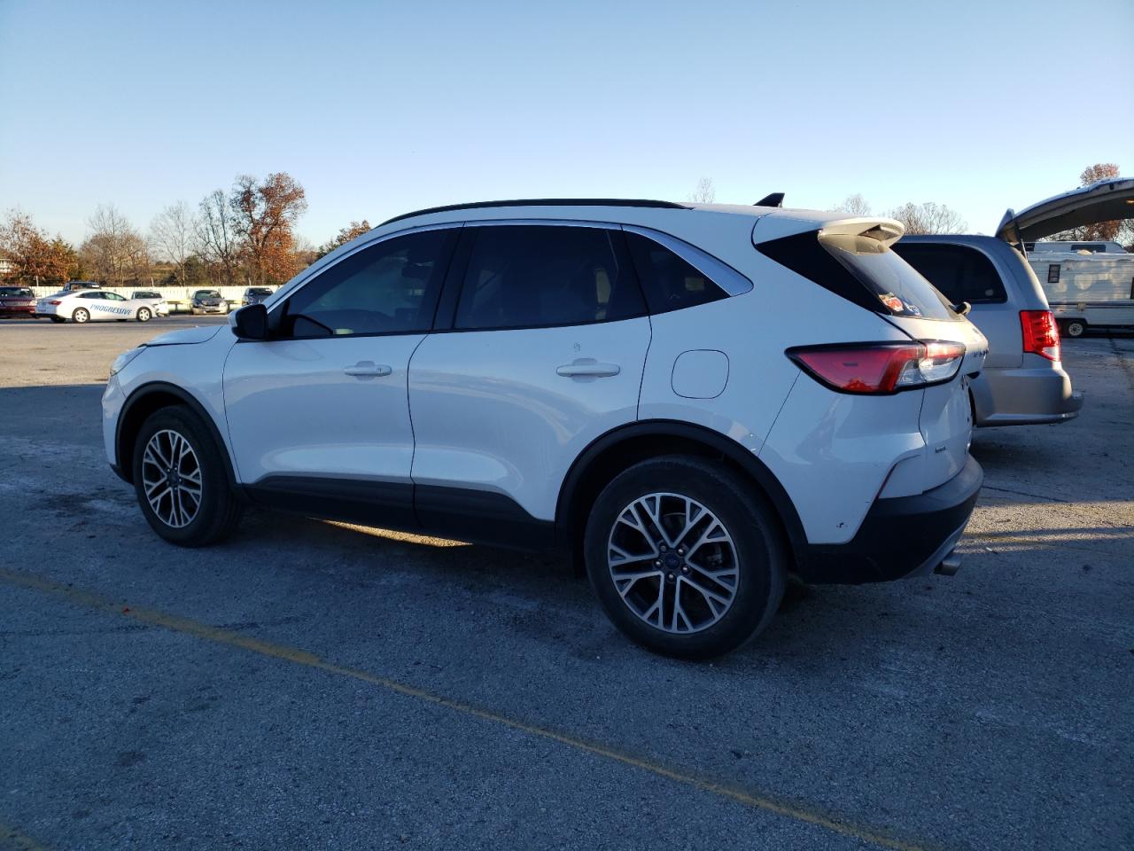 Image 2 of 2020 FORD ESCAPE SEL 2020 with VIN 1FMCU9H64LUA12983