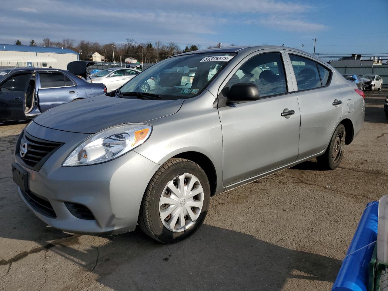 Obraz 1 z 2012 NISSAN VERSA S 2012 z VIN 3N1CN7AP5CL810835