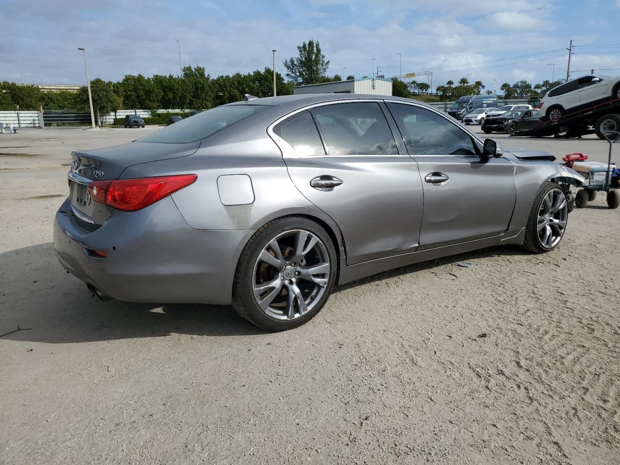 Obraz 3 z 2015 INFINITI Q50 BASE 2015 z VIN JN1BV7AP4FM355840