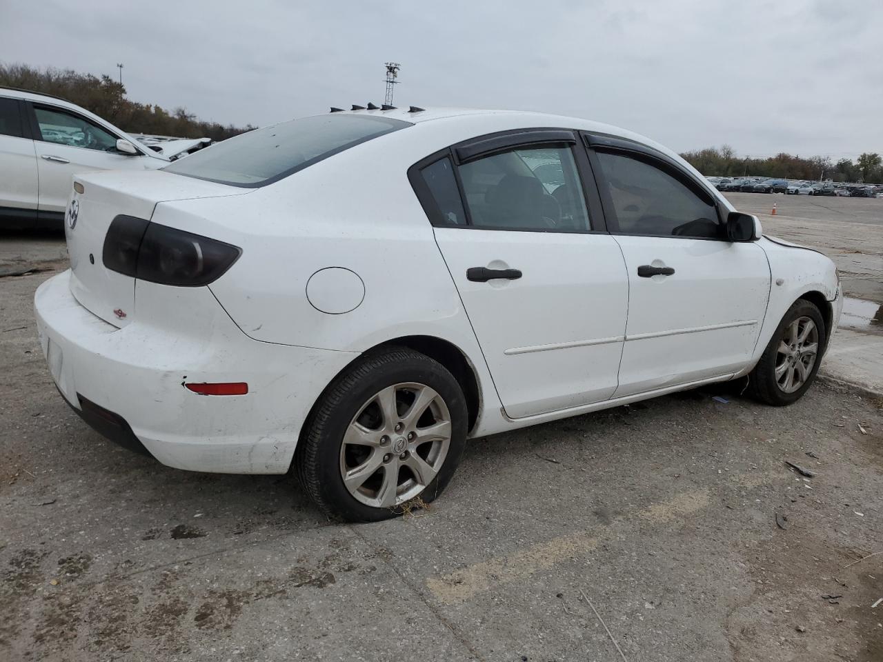 Obraz 3 z 2008 MAZDA 3 I 2008 z VIN JM1BK32F281833732