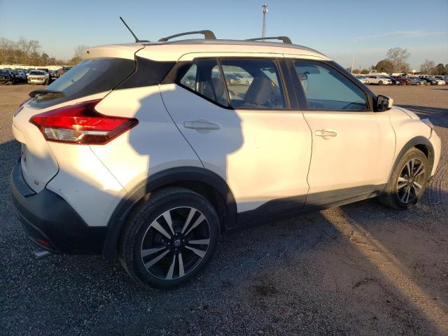 Obraz 3 z 2018 NISSAN KICKS S 2018 z VIN 3N1CP5CU4JL529348