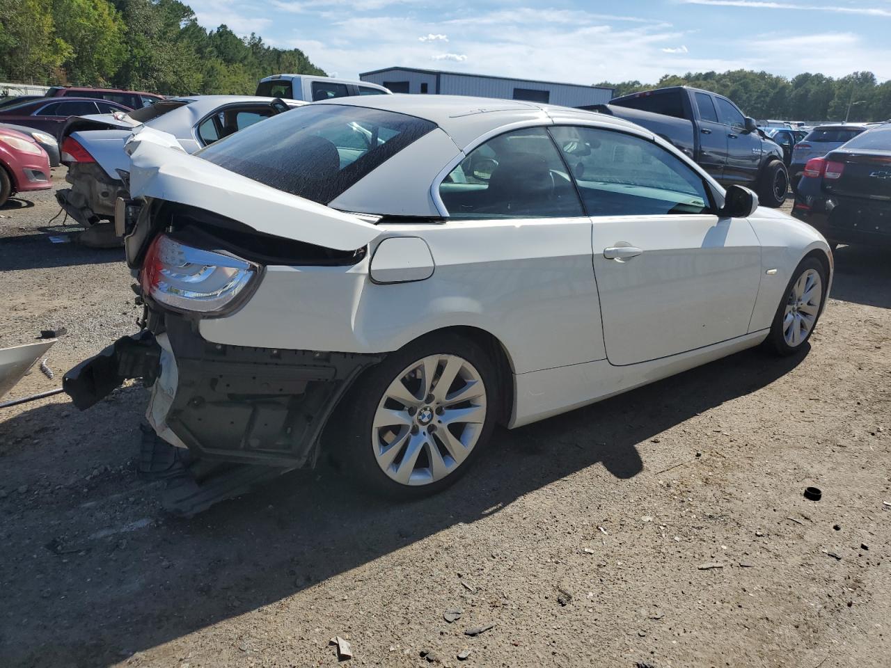 Image 3 of 2011 BMW 328 I 2011 with VIN WBADW3C57BE540313