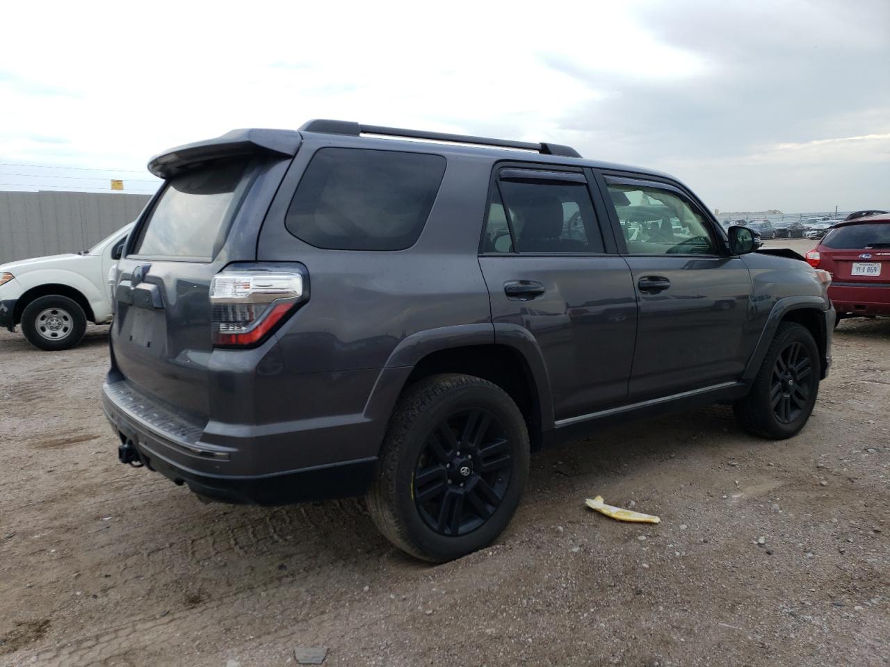 Изображение 3 2020 TOYOTA 4RUNNER SR5/SR5 PREMIUM 2020 с VIN JTEBU5JR3L5781607
