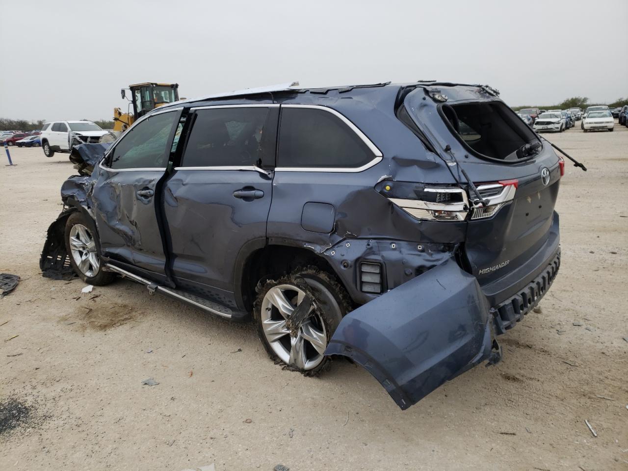 Изображение 2 2019 TOYOTA HIGHLANDER LIMITED 2019 с VIN 5TDYZRFH3KS294214