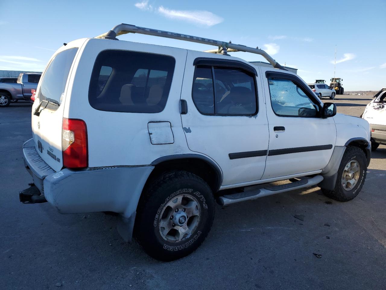 Image 3 of 2000 NISSAN XTERRA XE 2000 with VIN 5N1ED28Y6YC550003