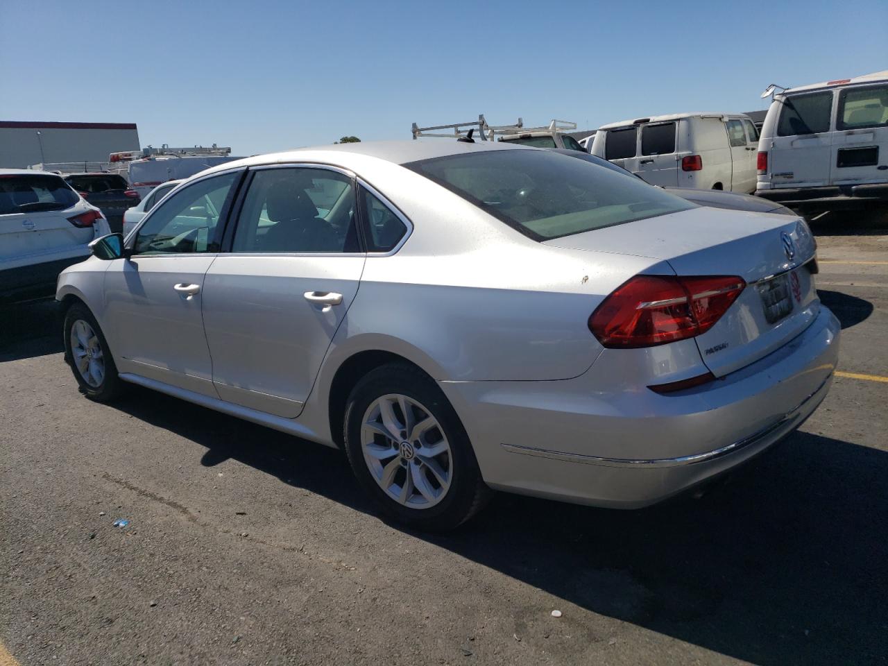 Image 2 of 2016 VOLKSWAGEN PASSAT S 2016 with VIN 1VWAT7A31GC043992