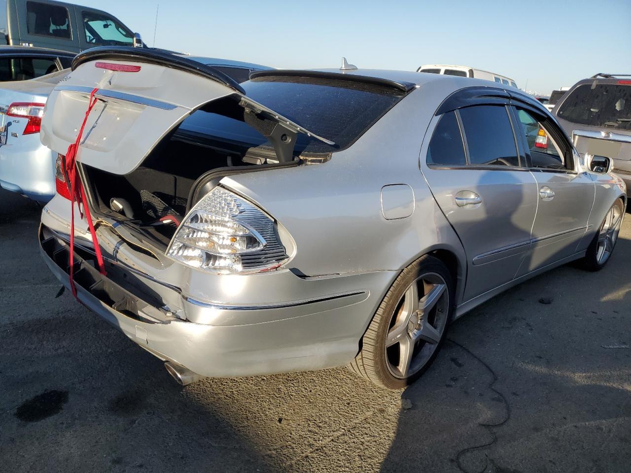 Image 3 of Mercedes-Benz E 350 2009 with VIN WDBUF56X79B431453