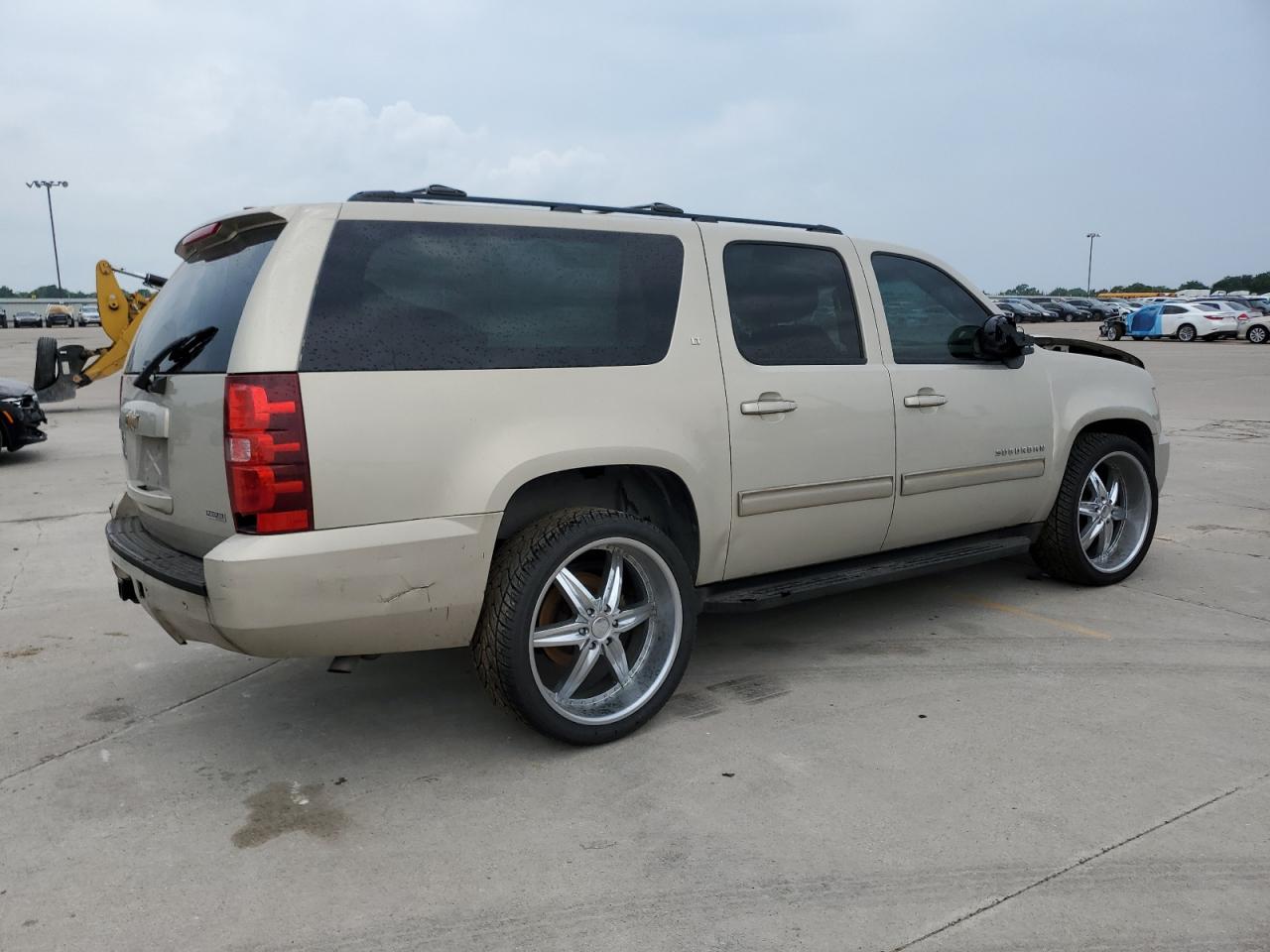 Изображение 3 2010 CHEVROLET SUBURBAN C1500 LT 2010 с VIN 1GNUCJE09AR228266