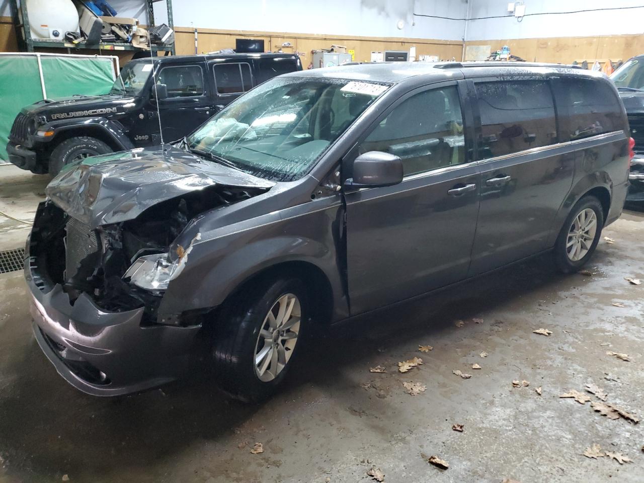 Image 1 of 2019 DODGE GRAND CARAVAN SXT 2019 with VIN 2C4RDGCG1KR735947