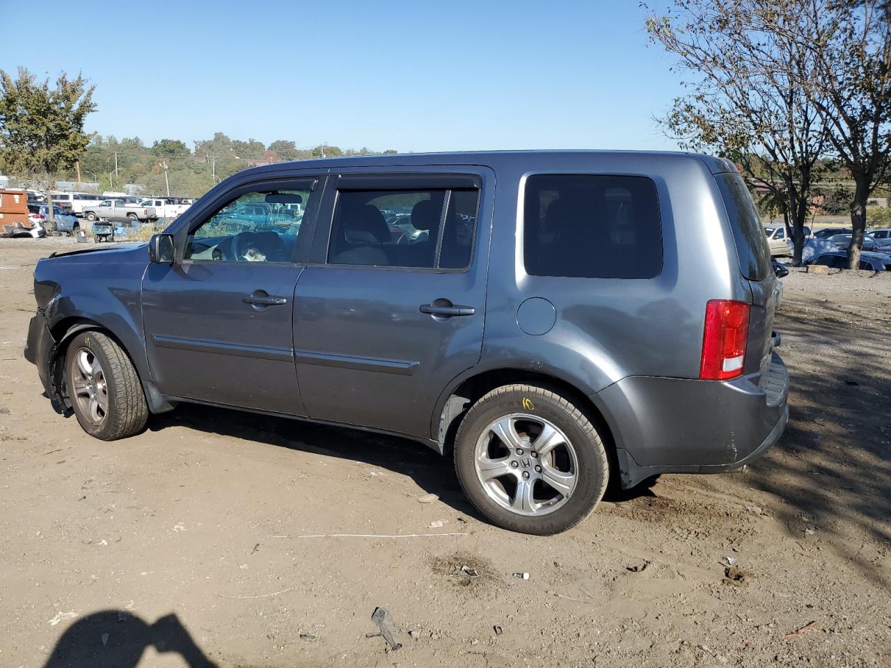 Image 2 of 2013 HONDA PILOT EX 2013 with VIN 5FNYF4H43DB038541