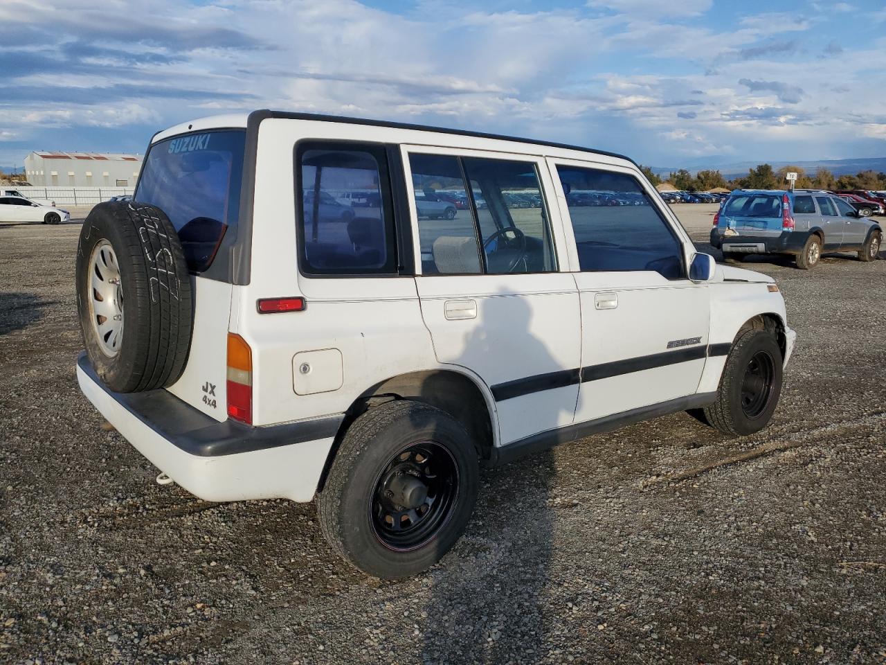 Image 3 of 1998 SUZUKI SIDEKICK JX 1998 with VIN 2S3TD03V2W6400183