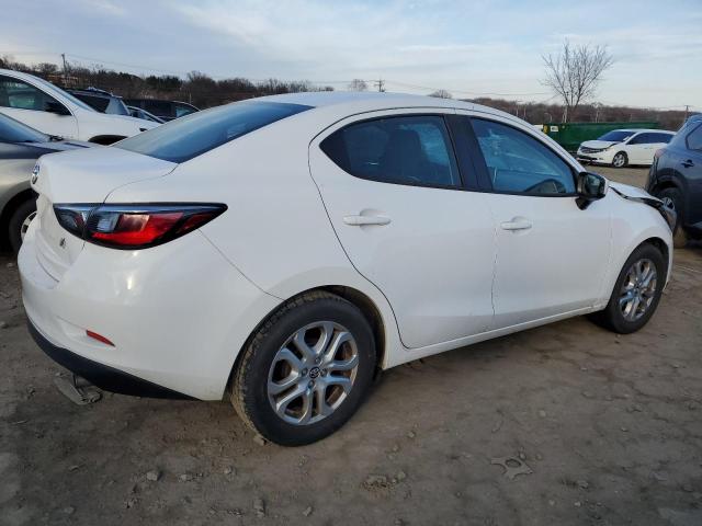 Obraz 3 z 2017 TOYOTA YARIS IA  2017 z VIN 3MYDLBYV2HY181299