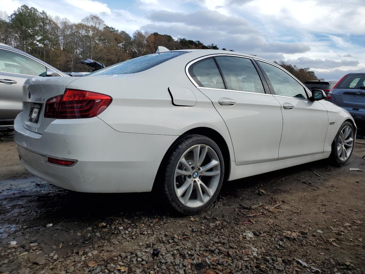 Изображение 3 2014 BMW 535 D 2014 с VIN WBAXA5C58ED690044