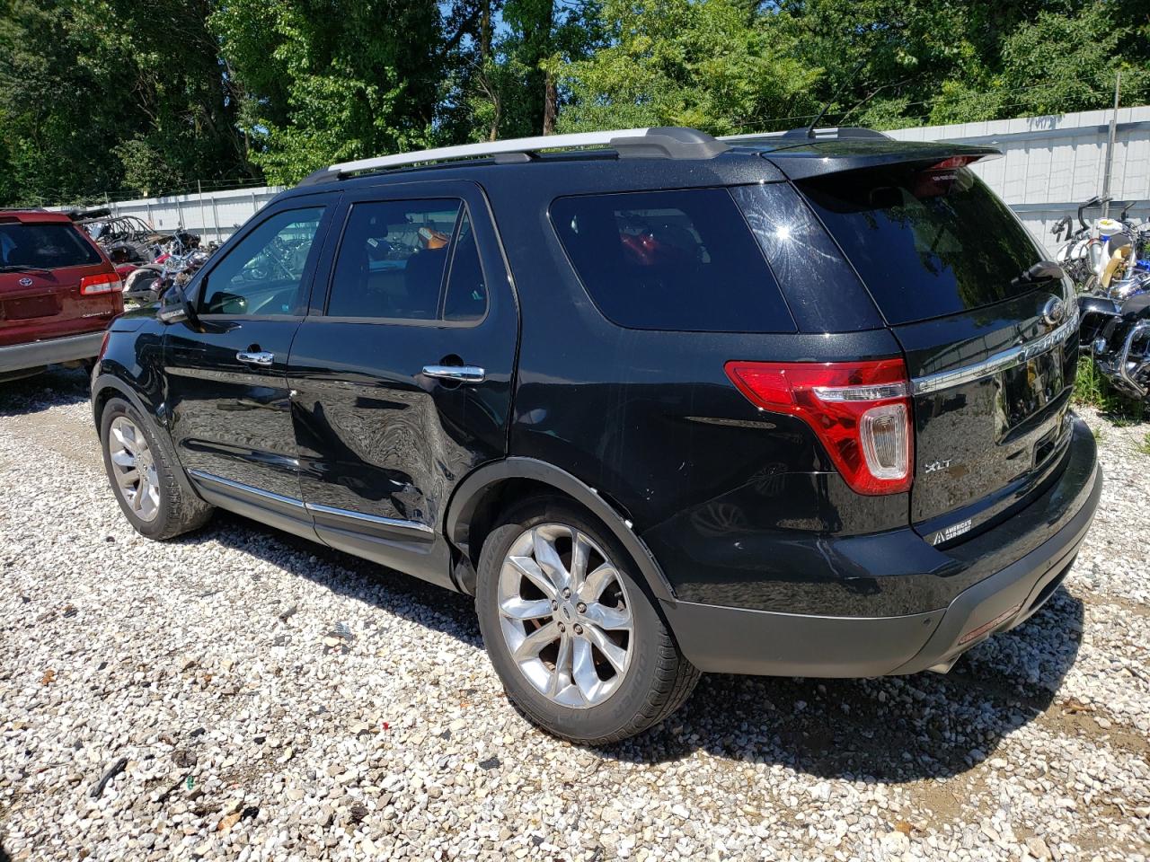 Изображение 2 2013 FORD EXPLORER XLT 2013 с VIN 1FM5K7D85DGB33922