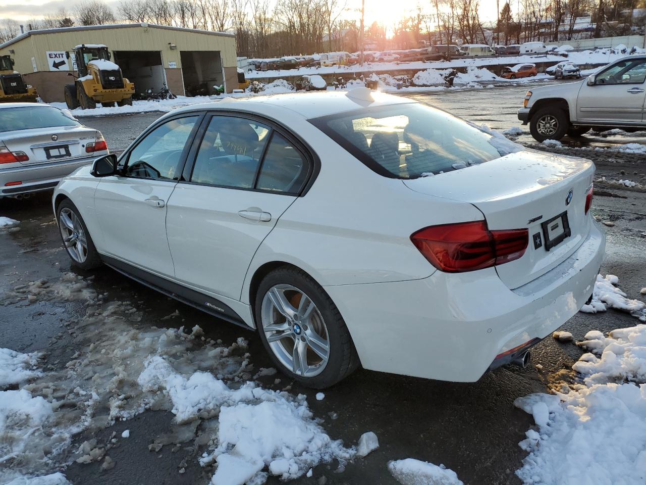 Image 2 of 2016 BMW 340 XI 2016 with VIN WBA8B7G50GNT95220