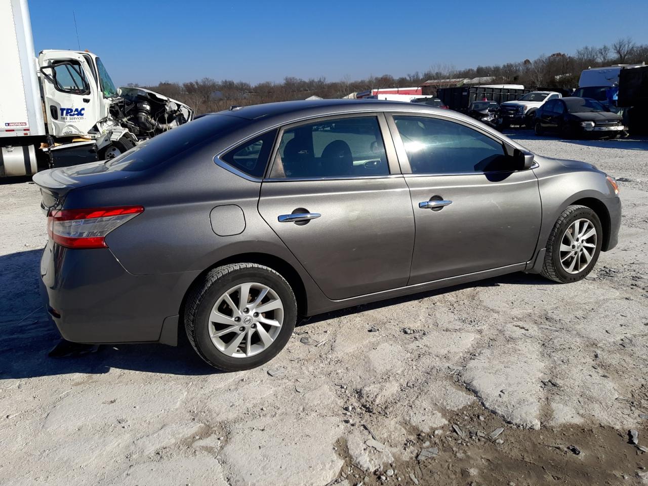 Obraz 3 z 2015 NISSAN SENTRA S 2015 z VIN 3N1AB7AP0FY236944