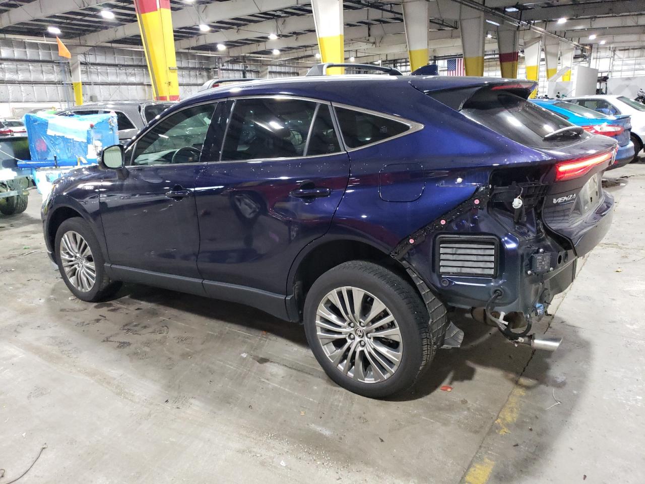 Obraz 2 z 2021 TOYOTA VENZA LE 2021 z VIN JTEAAAAH2MJ038112