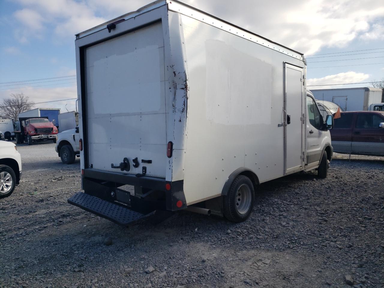 Image 3 of 2022 FORD TRANSIT T-350 HD 2022 with VIN 1FDBF6P88NKA55051
